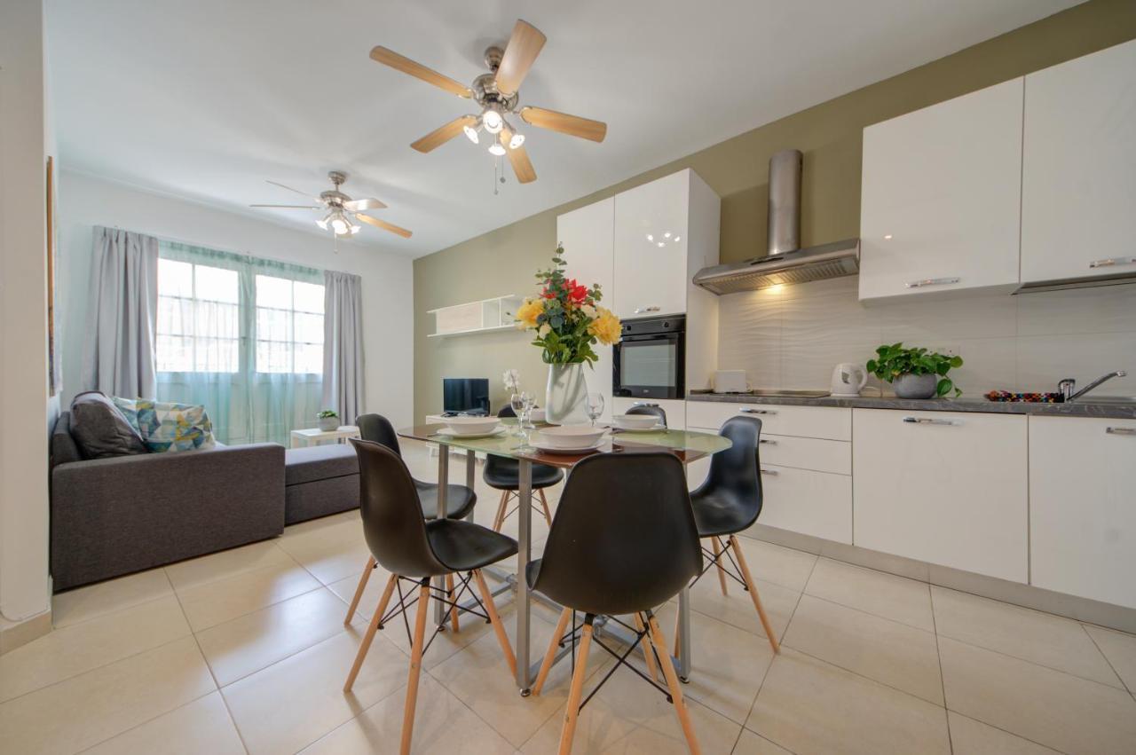 Azure Haven - Gzira Apartments And Penthouse By Shortletsmalta Екстериор снимка