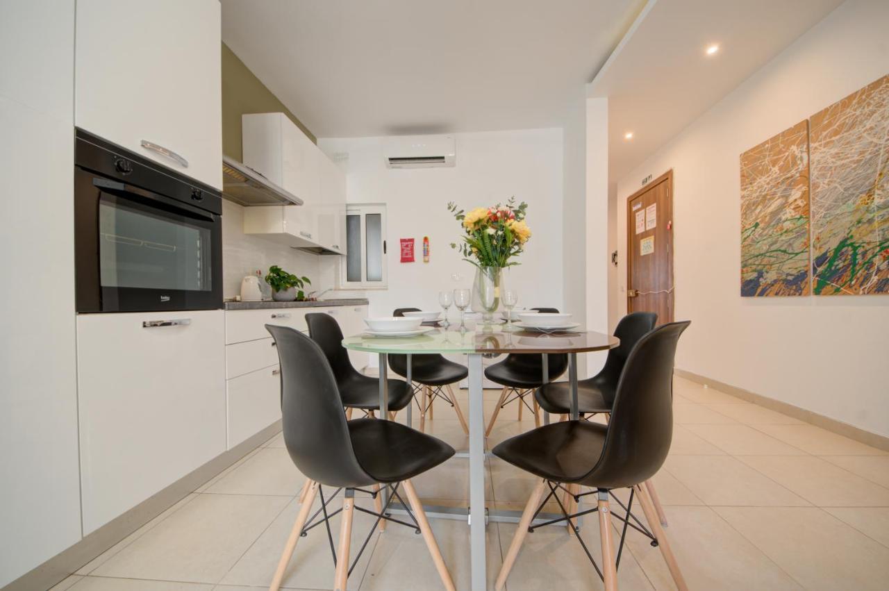 Azure Haven - Gzira Apartments And Penthouse By Shortletsmalta Екстериор снимка