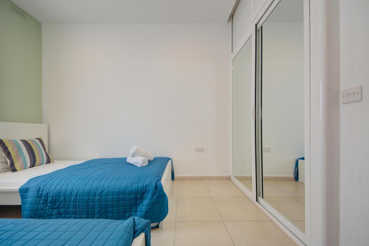 Azure Haven - Gzira Apartments And Penthouse By Shortletsmalta Екстериор снимка
