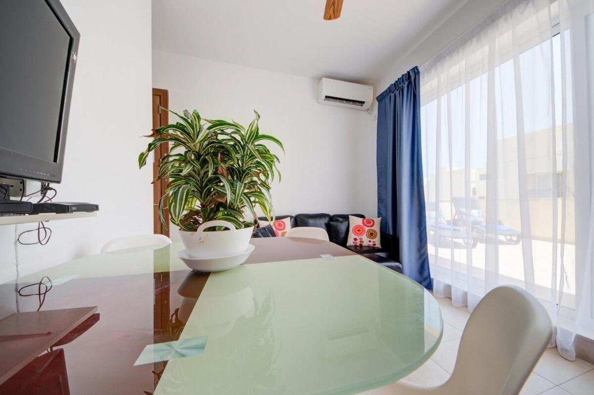 Azure Haven - Gzira Apartments And Penthouse By Shortletsmalta Стая снимка